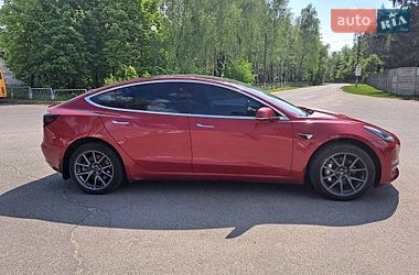 Седан Tesla Model 3 2018 в Киеве