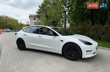 Седан Tesla Model 3 2020 в Киеве