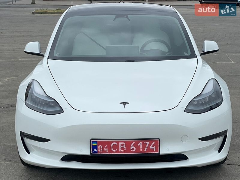 Седан Tesla Model 3 2021 в Харькове