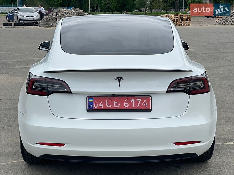 Седан Tesla Model 3 2021 в Харькове