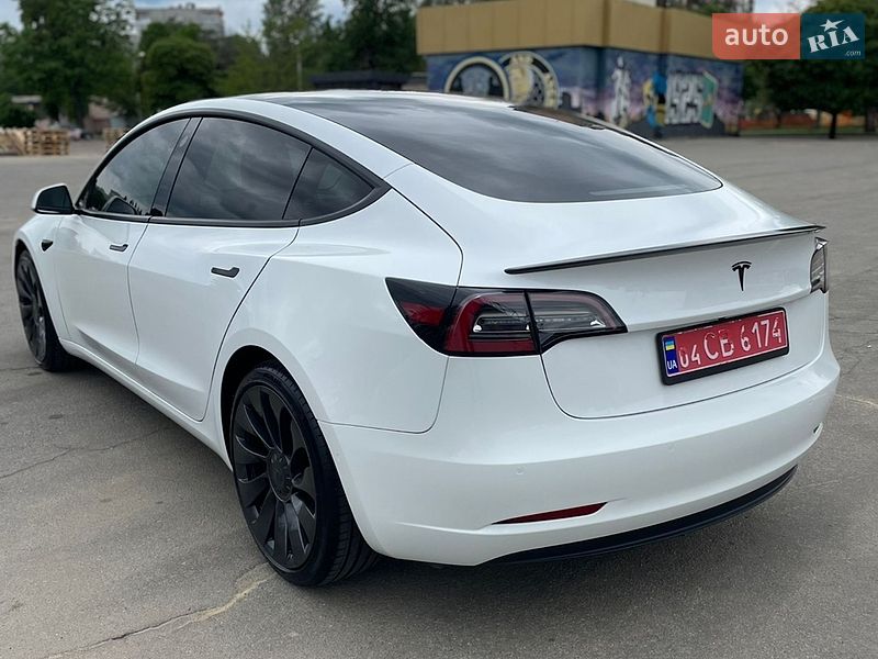 Седан Tesla Model 3 2021 в Харькове