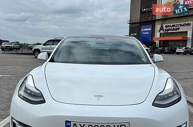 Седан Tesla Model 3 2018 в Харькове