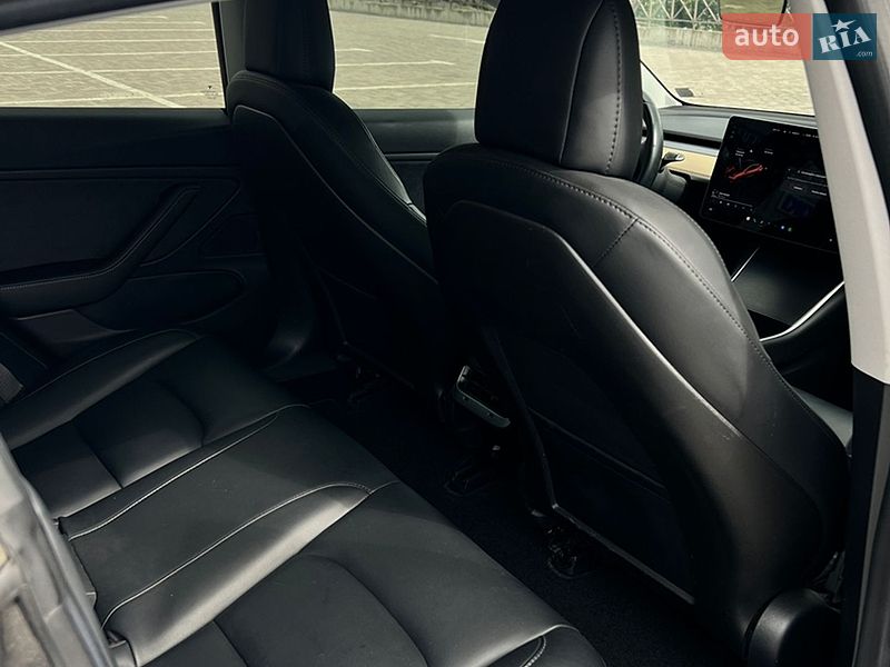 Седан Tesla Model 3 2018 в Харькове