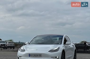 Седан Tesla Model 3 2018 в Харькове