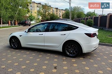 Седан Tesla Model 3 2021 в Полтаве