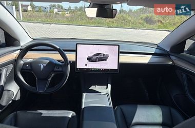 Седан Tesla Model 3 2023 в Києві
