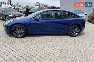 Седан Tesla Model 3 2022 в Львові