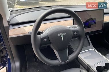 Седан Tesla Model 3 2022 в Львові