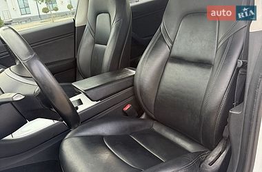 Седан Tesla Model 3 2018 в Луцьку
