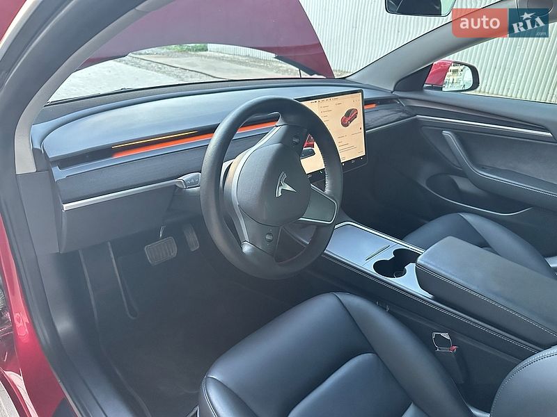 Седан Tesla Model 3 2022 в Черновцах фото 11 Седан Tesla Model 3 2022 в Черновцах