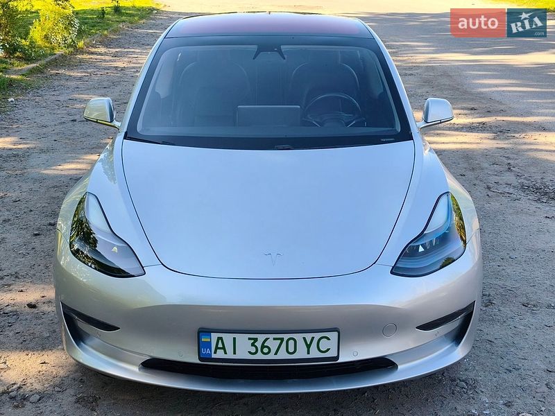 Седан Tesla Model 3 2018 в Сквирі