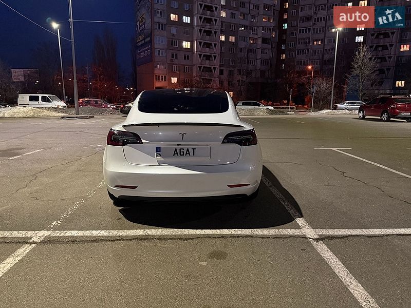 Седан Tesla Model 3 2023 в Києві фото 3 Седан Tesla Model 3 2023 в Києві