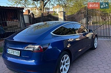 Седан Tesla Model 3 2019 в Луцке