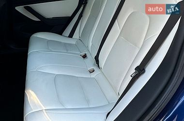 Седан Tesla Model 3 2019 в Луцке