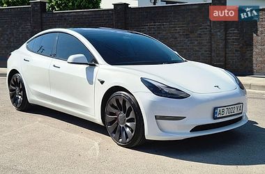 Седан Tesla Model 3 2022 в Виннице