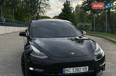 Седан Tesla Model 3 2021 в Запоріжжі