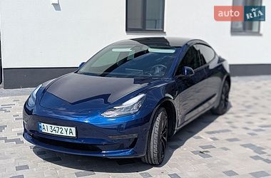 Седан Tesla Model 3 2019 в Корце