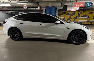 Седан Tesla Model 3 2018 в Киеве