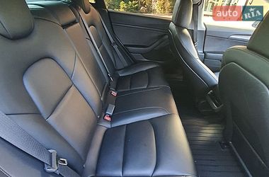 Седан Tesla Model 3 2021 в Києві