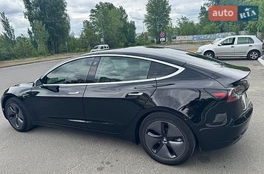 Седан Tesla Model 3 2019 в Києві