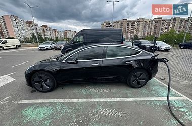 Седан Tesla Model 3 2019 в Києві