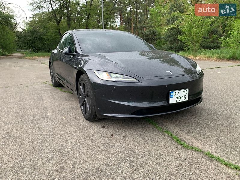 Седан Tesla Model 3 2024 в Києві фото Седан Tesla Model 3 2024 в Києві