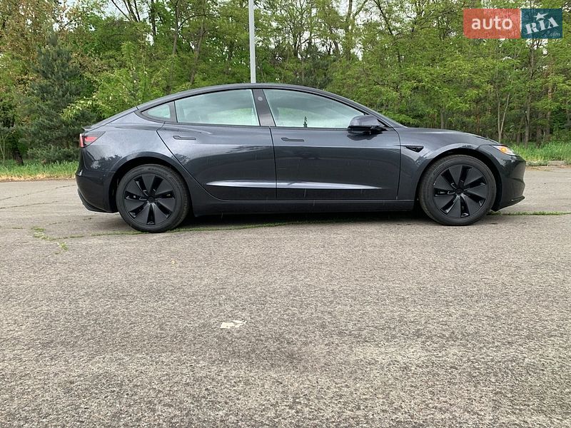 Седан Tesla Model 3 2024 в Києві фото 3 Седан Tesla Model 3 2024 в Києві