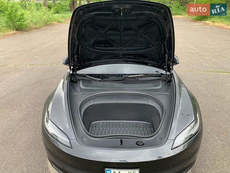 Седан Tesla Model 3 2024 в Києві фото 16 Седан Tesla Model 3 2024 в Києві