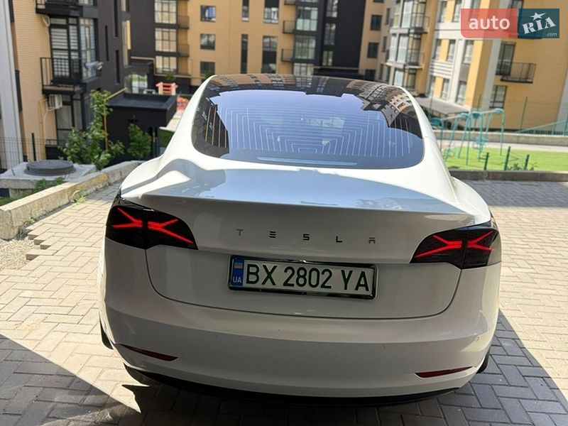 Седан Tesla Model 3 2018 в Хмельницком