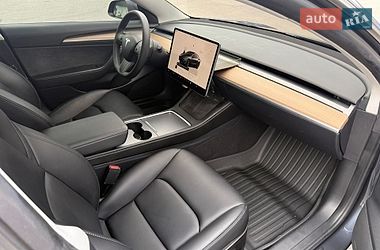 Седан Tesla Model 3 2023 в Днепре
