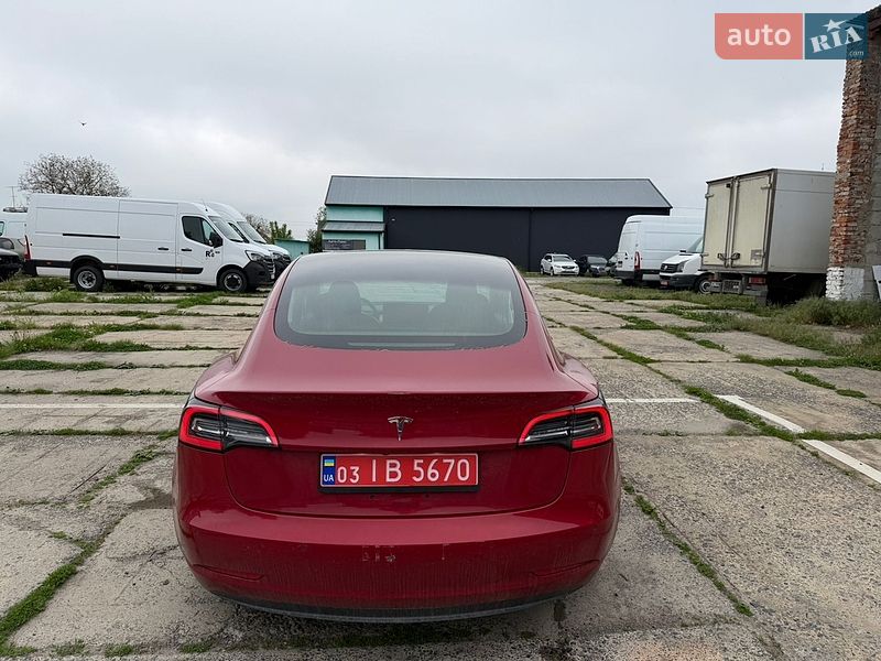 Седан Tesla Model 3 2018 в Владимире