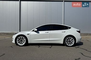 Седан Tesla Model 3 2023 в Києві