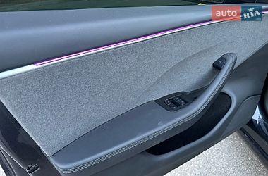 Седан Tesla Model 3 2025 в Києві