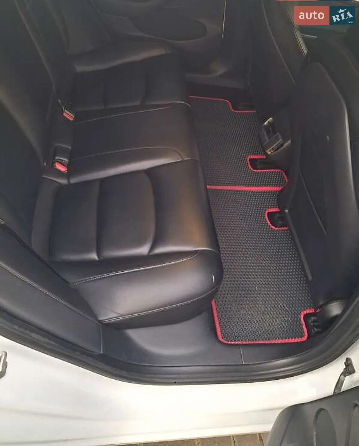 2022 Tesla Model 3 - мініатюра 8