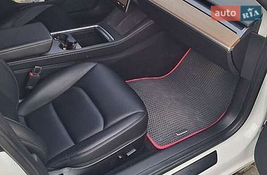Седан Tesla Model 3 2022 в Киеве