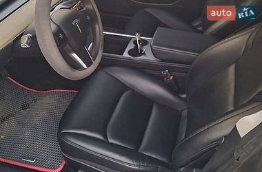 Седан Tesla Model 3 2022 в Киеве