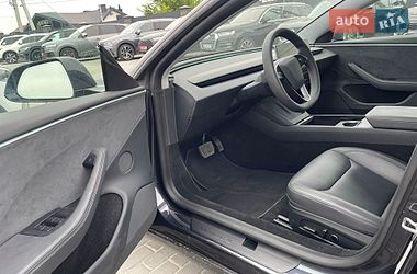 Седан Tesla Model 3 2024 в Львові