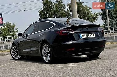 Седан Tesla Model 3 2019 в Києві