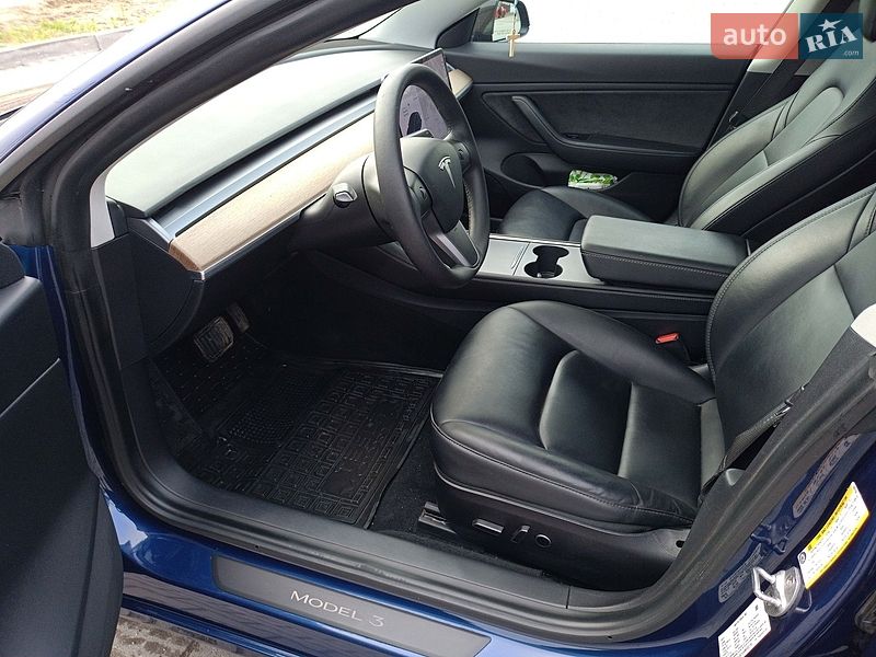 Седан Tesla Model 3 2021 в Львове фото 16 Седан Tesla Model 3 2021 в Львове