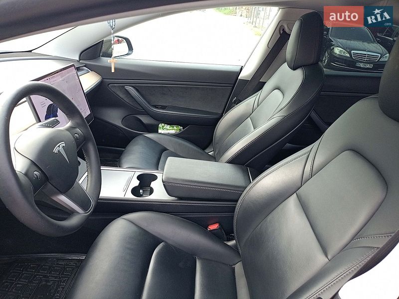 Седан Tesla Model 3 2021 в Львове фото 17 Седан Tesla Model 3 2021 в Львове
