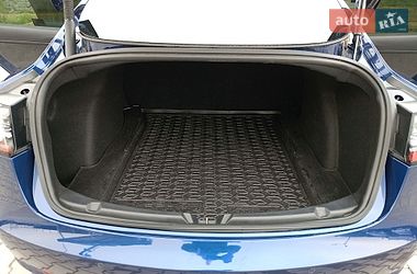Седан Tesla Model 3 2021 в Львове фото 29 Седан Tesla Model 3 2021 в Львове
