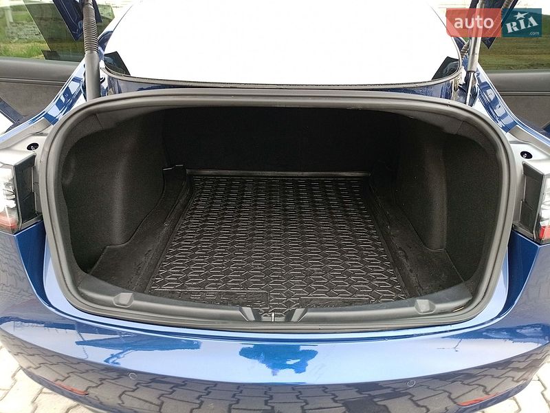 Седан Tesla Model 3 2021 в Львове фото 29 Седан Tesla Model 3 2021 в Львове