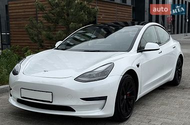 Седан Tesla Model 3 2022 в Киеве фото 5 Седан Tesla Model 3 2022 в Киеве