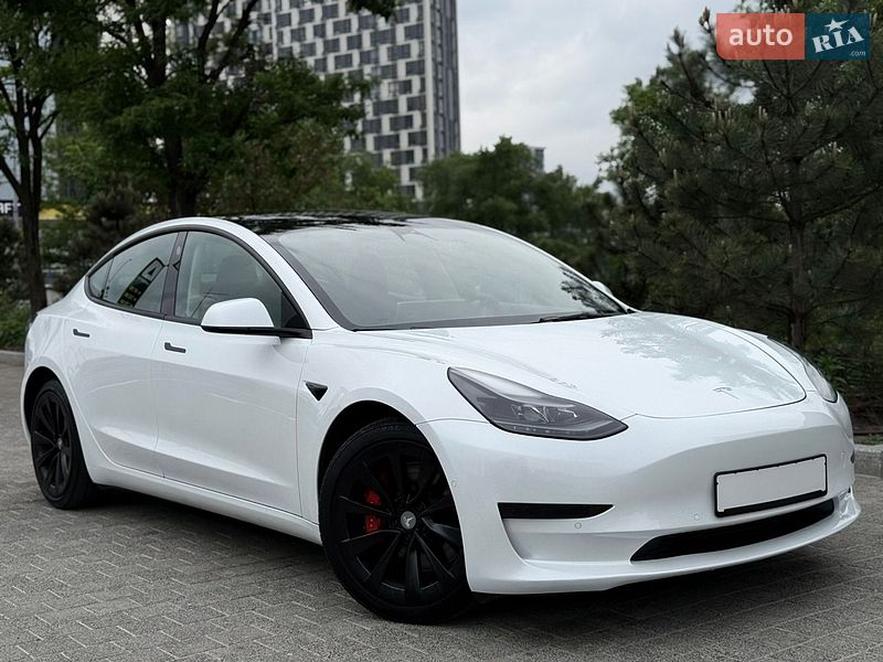 Седан Tesla Model 3 2022 в Киеве фото 9 Седан Tesla Model 3 2022 в Киеве