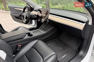 Седан Tesla Model 3 2022 в Киеве фото 34 Седан Tesla Model 3 2022 в Киеве