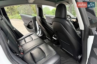 Седан Tesla Model 3 2022 в Киеве фото 37 Седан Tesla Model 3 2022 в Киеве