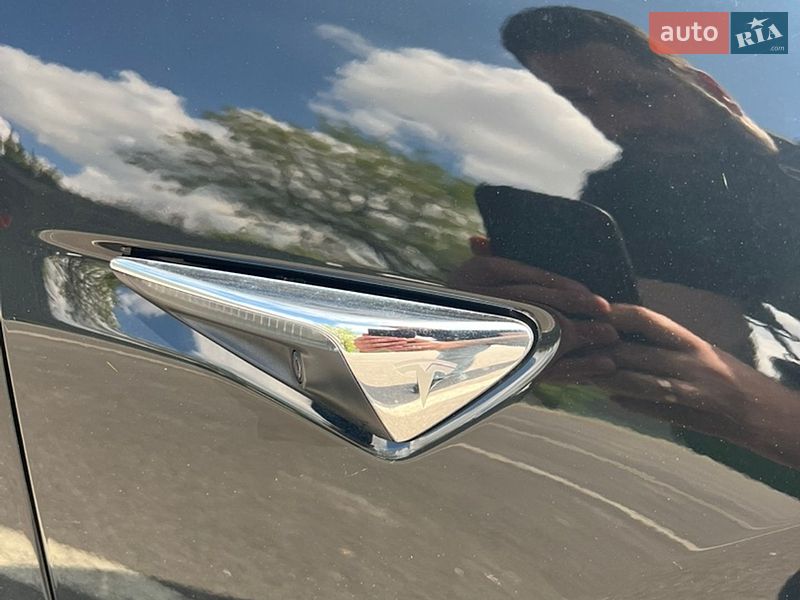 Седан Tesla Model 3 2018 в Одессе