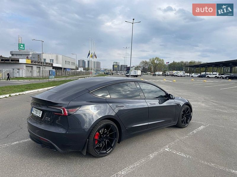 Седан Tesla Model 3 2024 в Києві фото 13 Седан Tesla Model 3 2024 в Києві