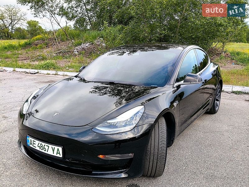 Седан Tesla Model 3 2019 в Кам'янському фото Седан Tesla Model 3 2019 в Кам'янському