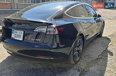 Седан Tesla Model 3 2019 в Сумах